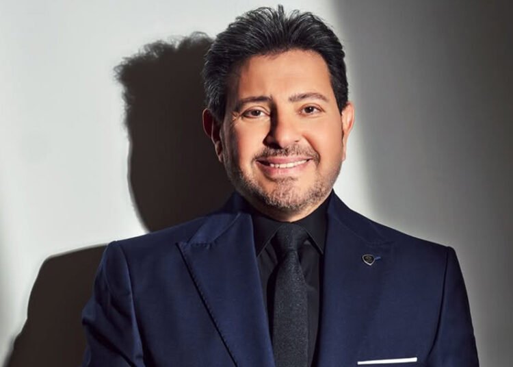 هاني شاكر يقلق الجمهور على صحته بعد توقف قلبه لدقائق