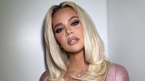 كلوي كارداشيان توجه رسالة مؤثرة لابنتها ترو طومسون