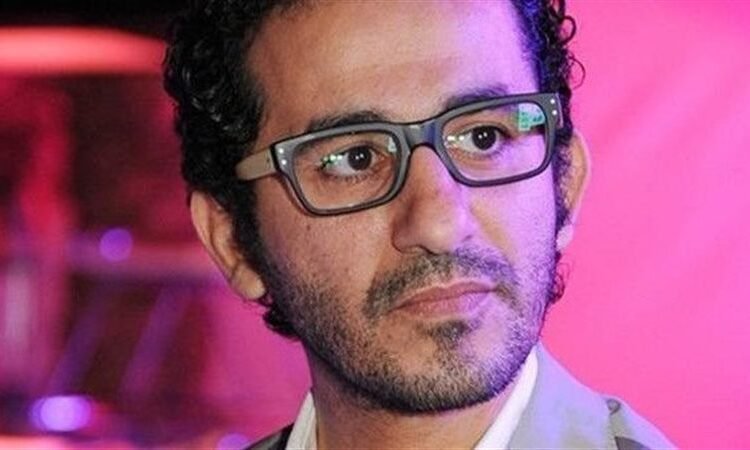 احمد حلمي يفجع بوفاة والدته