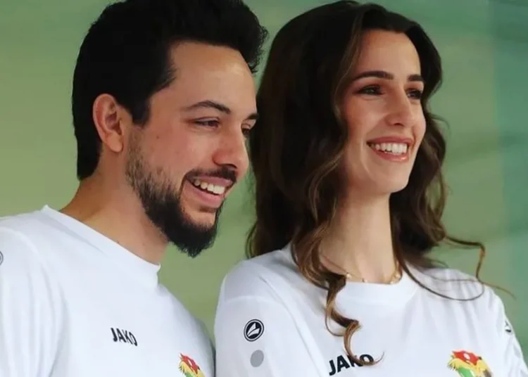 الأمير الحسين والأميرة رجوة برسالة إلى منتخب الأردن