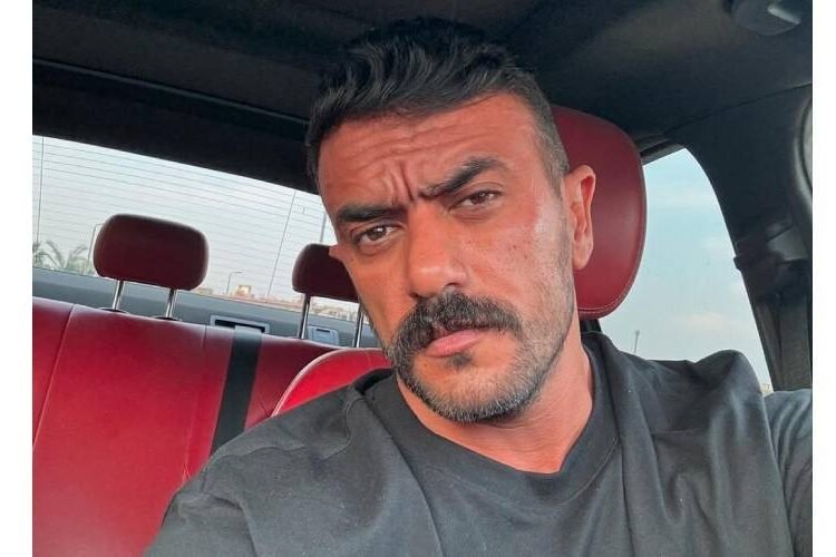 أحمد العوضي يتخبط بعد اتهامه بإهانة المرأة.. هذا ما فعله