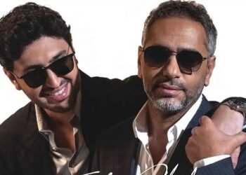 فضل شاكر ونجله محمد على مائدة عشاء في الرياض