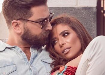 معتصم النهار يوجه رسالة حب لزوجته لين برنجكجي